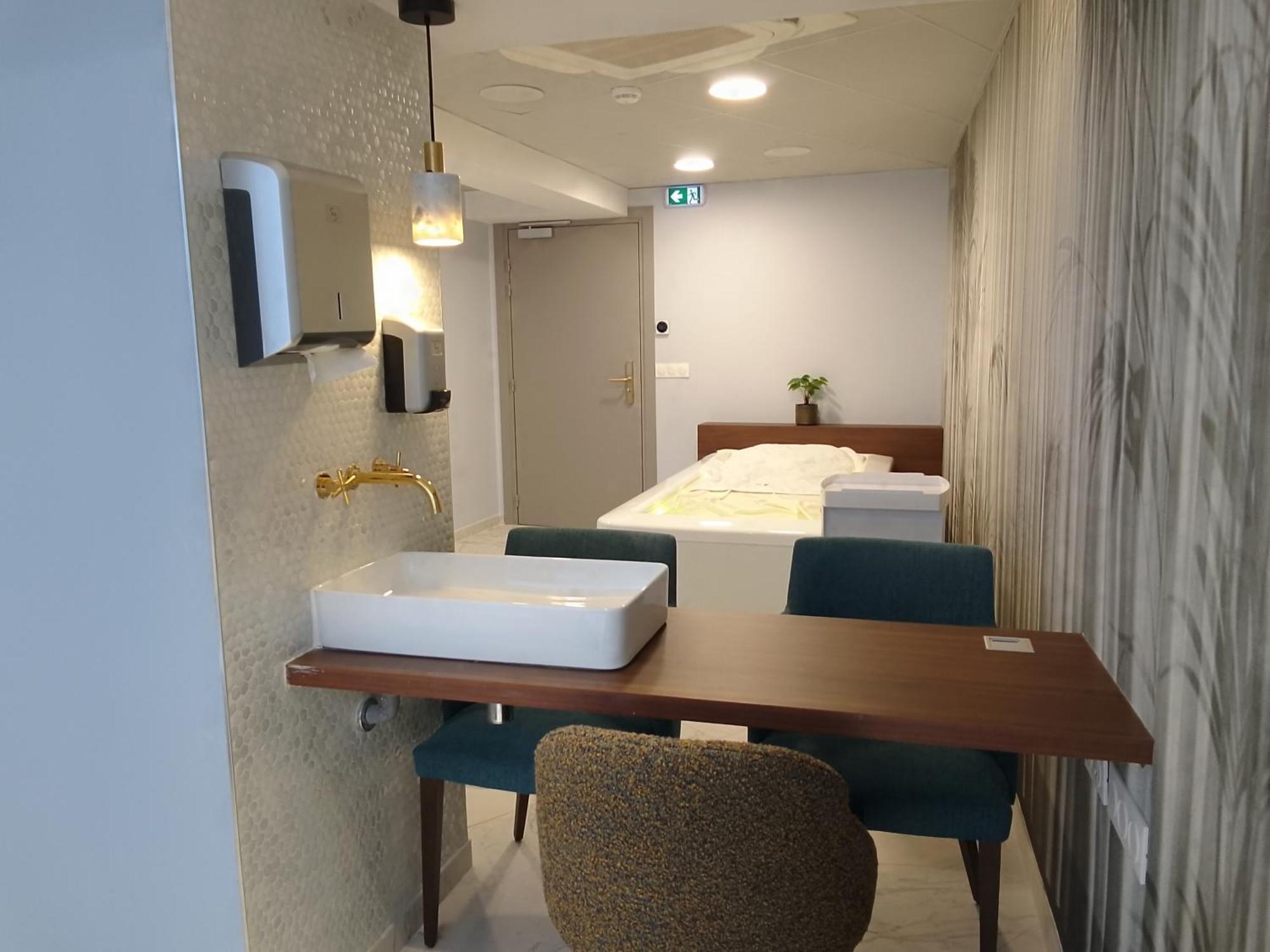 Aparthotel Domitys L'Ellipse Parigi Esterno foto