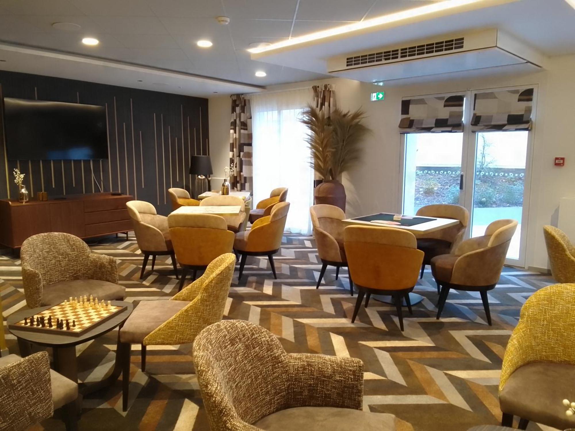 Aparthotel Domitys L'Ellipse Parigi Esterno foto